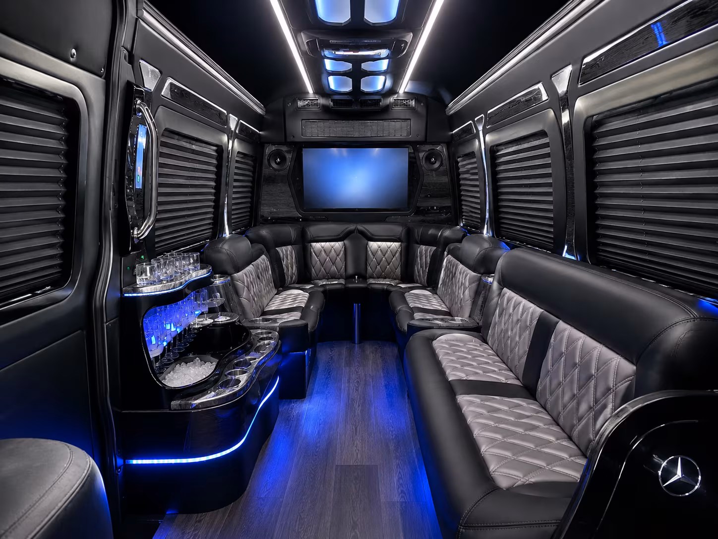 newbedfordcharterbusservices com is here to make your new bedford group s trip to newport or providence effortless